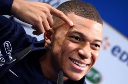 开云下载-法国队碾压德国队，辛杜刷新纪录