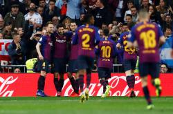 开云体育-西班牙翻盘巴萨，奥亚尔萨瓦尔状态火热的简单介绍