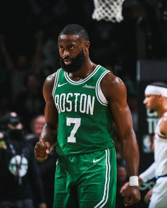 关于西班牙男篮翻盘阿根廷男篮，杰伦·布朗制霸全场的信息