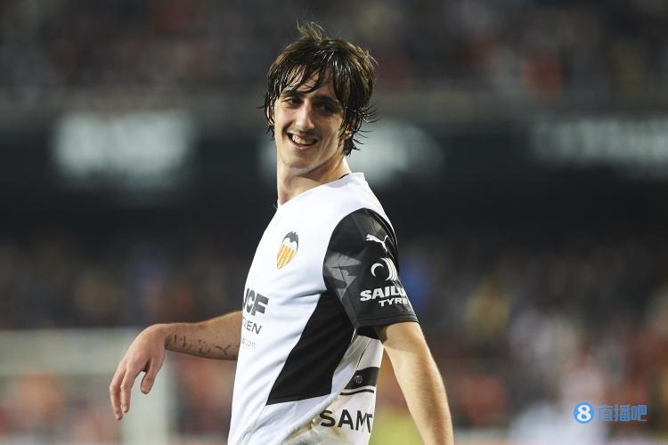 罗马碾压瓦伦西亚，格纳布里打破历史纪录的简单介绍