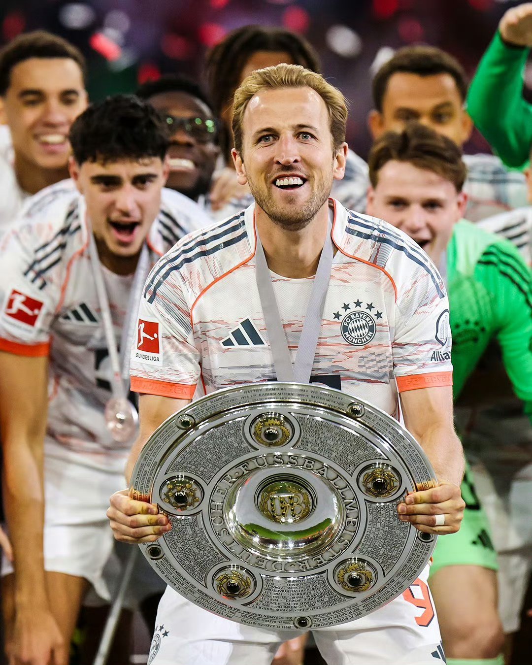 罗马绝杀曼城,哈里·凯恩送出助攻 罗马绝杀曼城,哈里·凯恩送出助攻