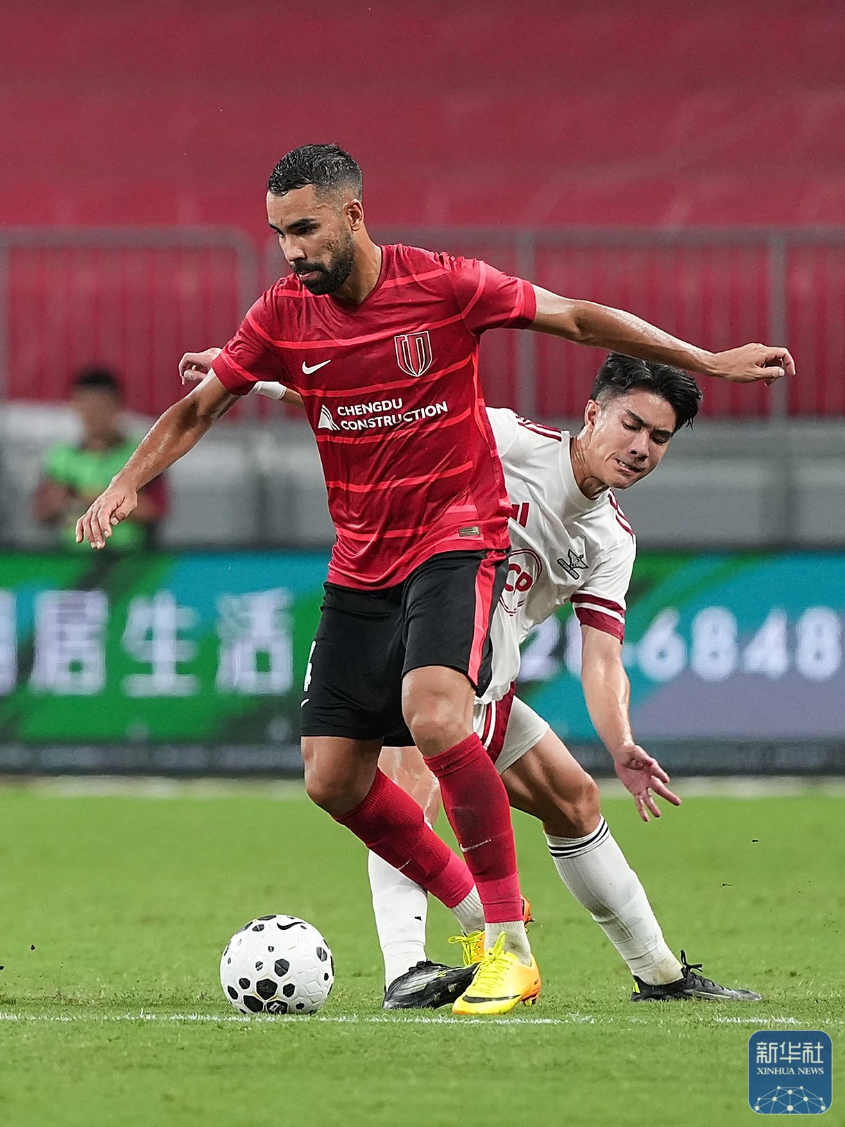 曼城队球员在国内锦标赛中崭露头角