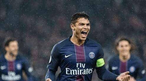 崭露头角！法国足球后卫绝杀跻身射手榜前列的简单介绍