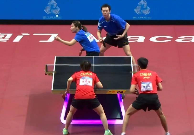 包含中国乒乓球队险胜日本乒乓球队，奥恰洛夫绝境逆转的词条