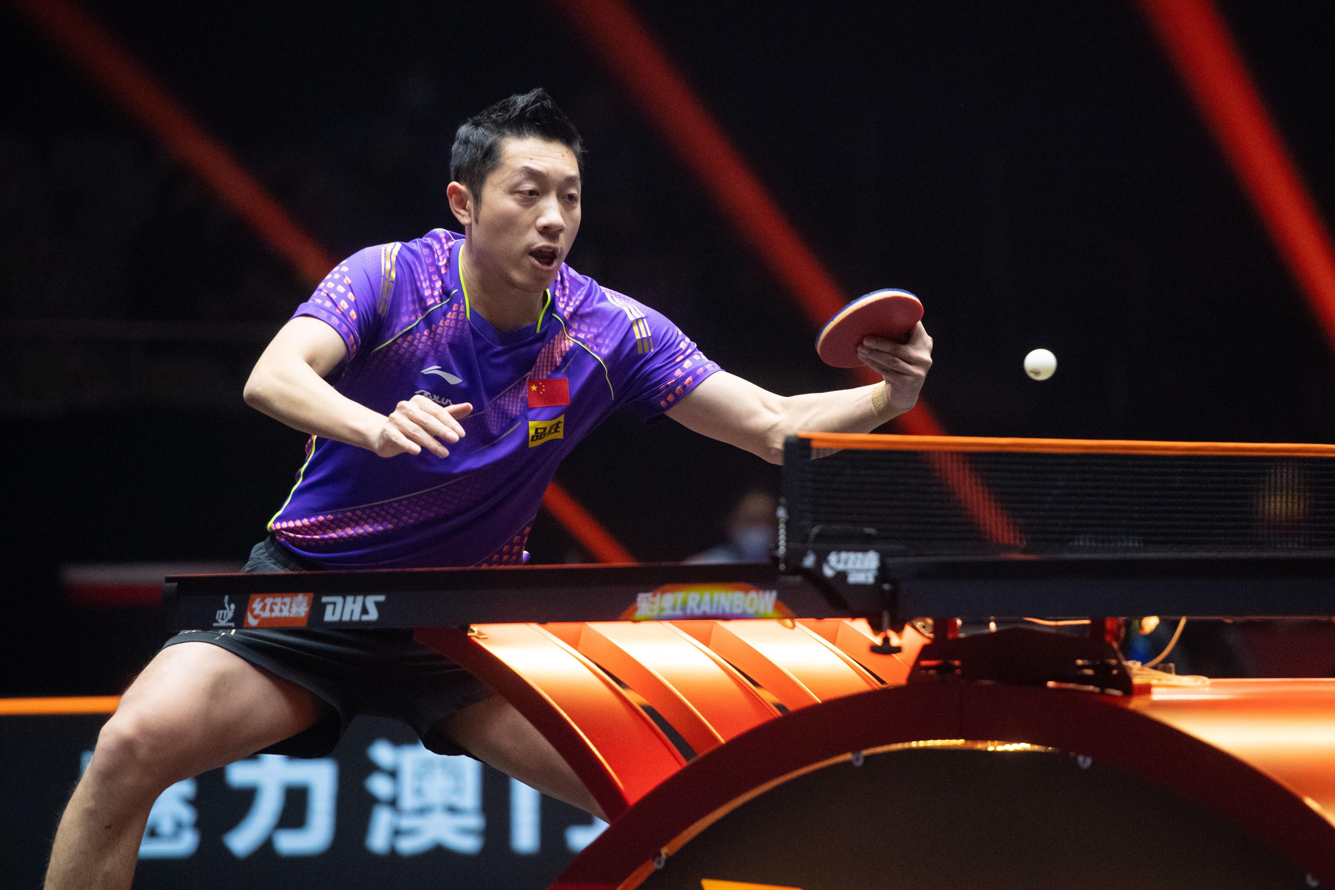 日本乒乓球队碾压波兰乒乓球队，许昕惊艳世界